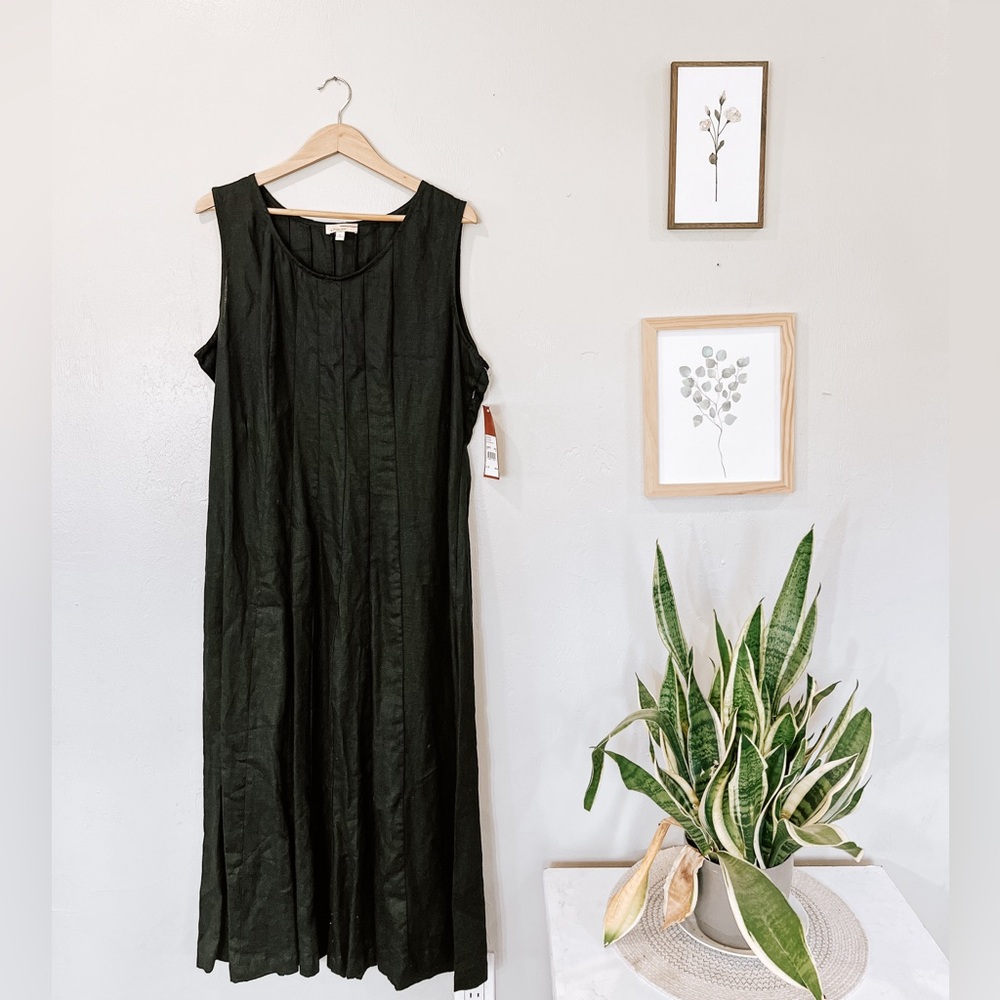 100% linen NWT Choices black pleated maxi dress